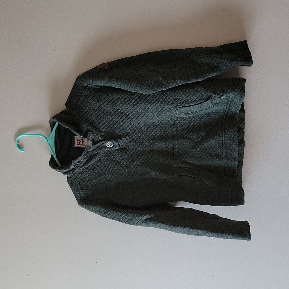Woman's pullover